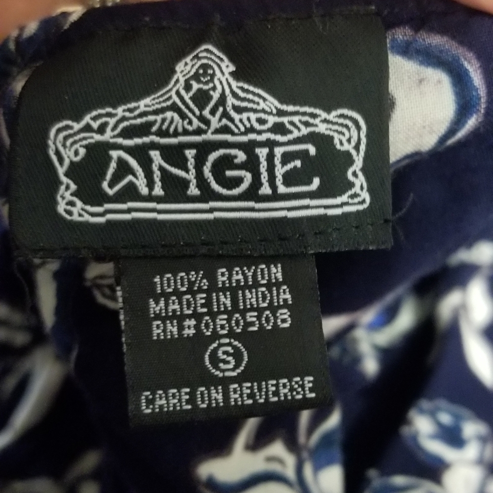 Angie Blue white floral halter pocketed romper - Picture 3 of 7